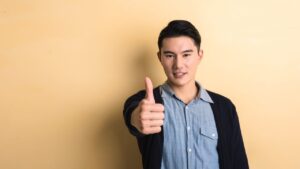 20代男性の悩みランキング！恋愛・仕事・お金…解決策も徹底解説