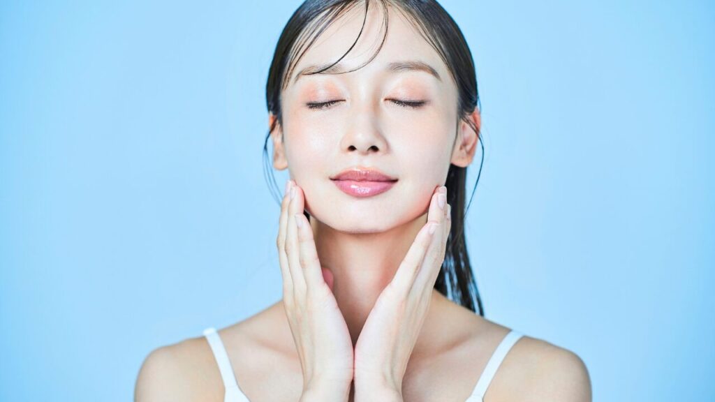 【ガラスのような透明肌】グラススキンを叶えるスキンケア＆おすすめアイテム