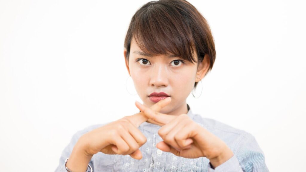 【共感？】蛙化現象とは？好きな人が急に無理になる心理を解説！