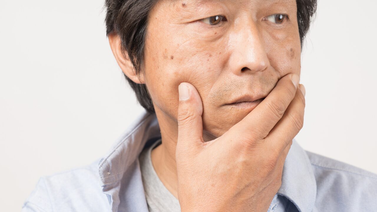 50代の男性に必要なエイジングケア：美容成分とその効果