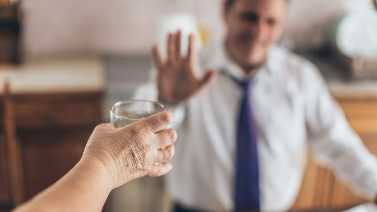 アルコール控えめの生活がもたらす効果