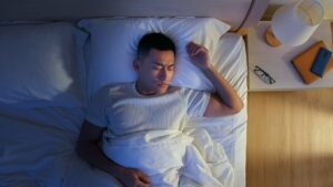 疲れが取れない40代必見！今すぐ試したい睡眠の質を上げる最新メソッド