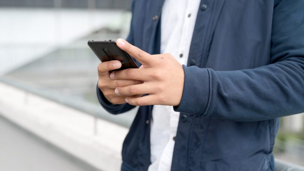 【女性必見】男性が本気になるLINEテクニックTOP7｜口コミで話題のモテる方法を大公開！