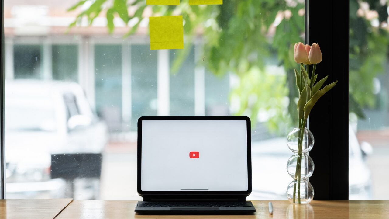 【保存版】YouTuber語とは？動画内で使われる言葉を徹底解説｜用語集まとめ