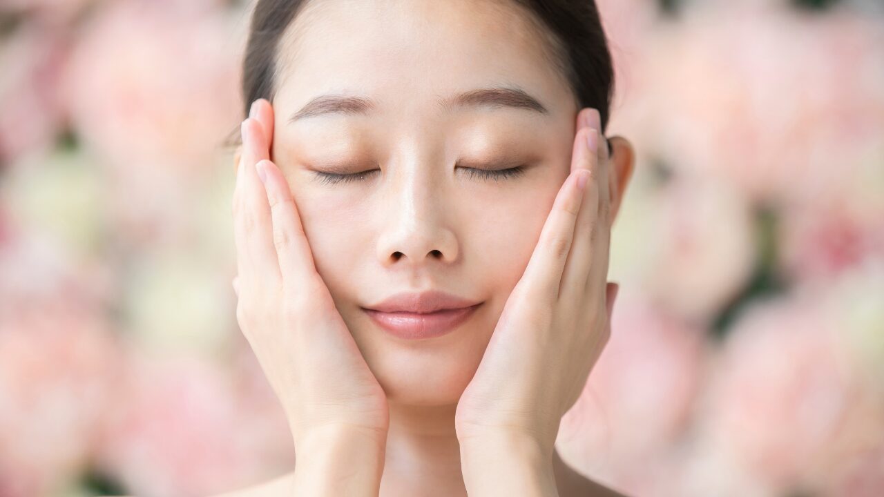 乾燥肌・敏感肌に向く化粧水の使い方