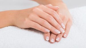 爪を補強して美しく！おすすめ爪強化剤ランキング｜割れやすい爪の救世主アイテム集