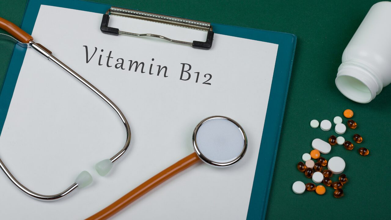 ビタミンB12の効果とは？神経と血液を守る働きとおすすめ食品・サプリを徹底解説