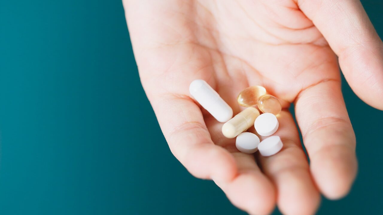 ✅ 健康食品はあくまで「補助」！生活習慣も見直そう