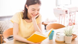 秋の読書習慣で心の健康を整える方法｜季節の変わり目におすすめの読書術