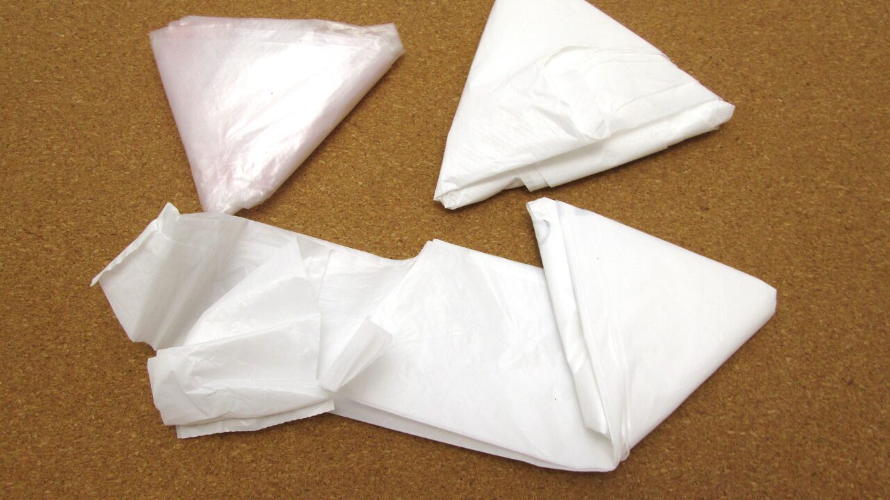 おすすめのゴミ袋の畳み方【簡単3ステップ】