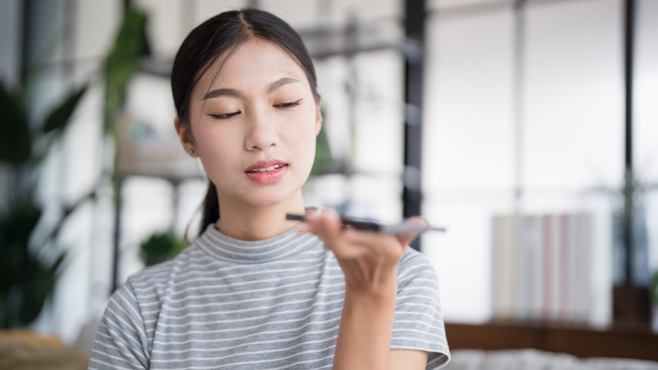 自分の声を録音で聞くとキモい理由は？脳の仕組みに隠された納得の真実とは
