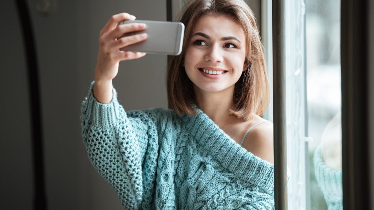 SNSでの自分の顔、どう見せるのがベスト？
