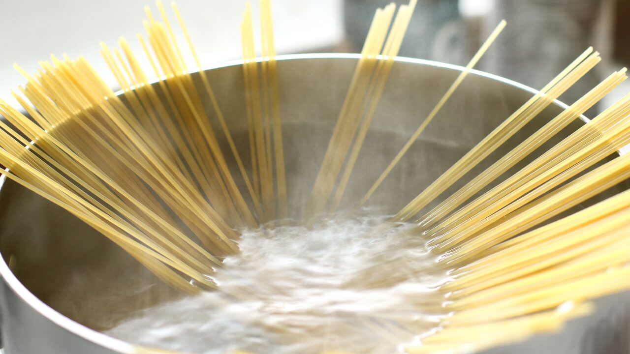 2. 初心者でも失敗しない！パスタがくっつかない方法【基本編】
