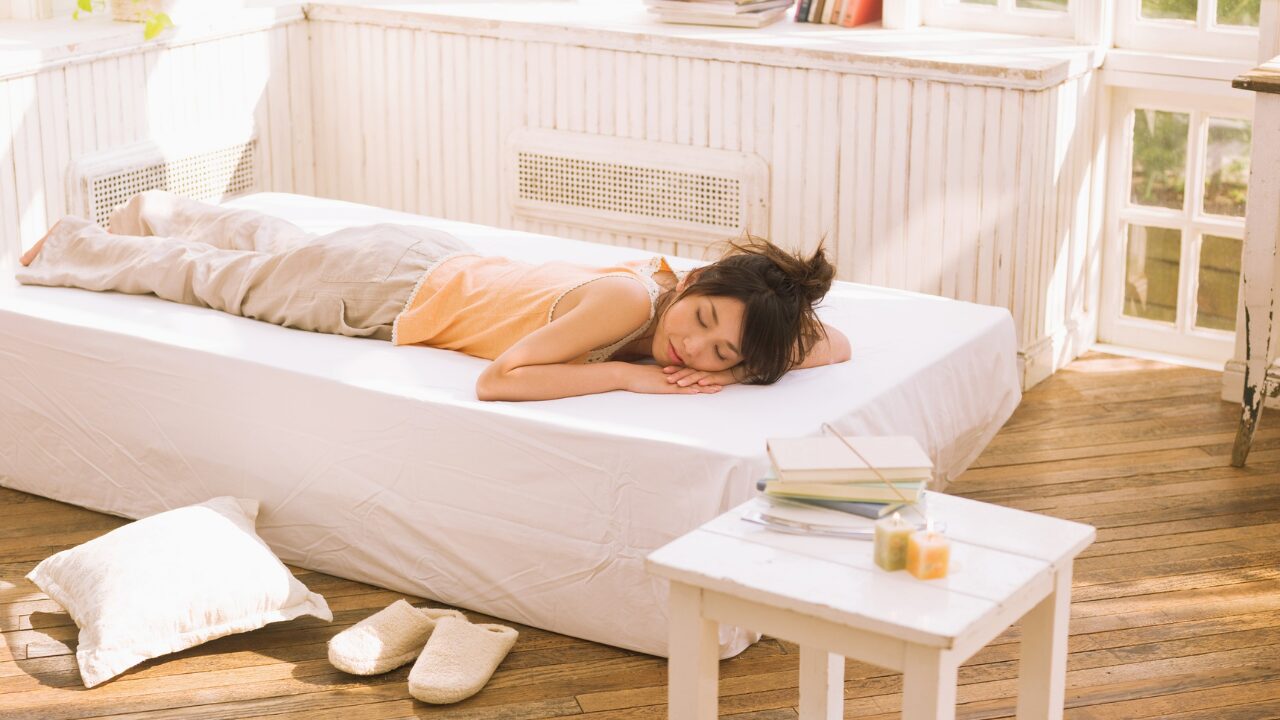 昼寝に最適な時間は何分？逆に疲れるNG時間と正しい目安とは