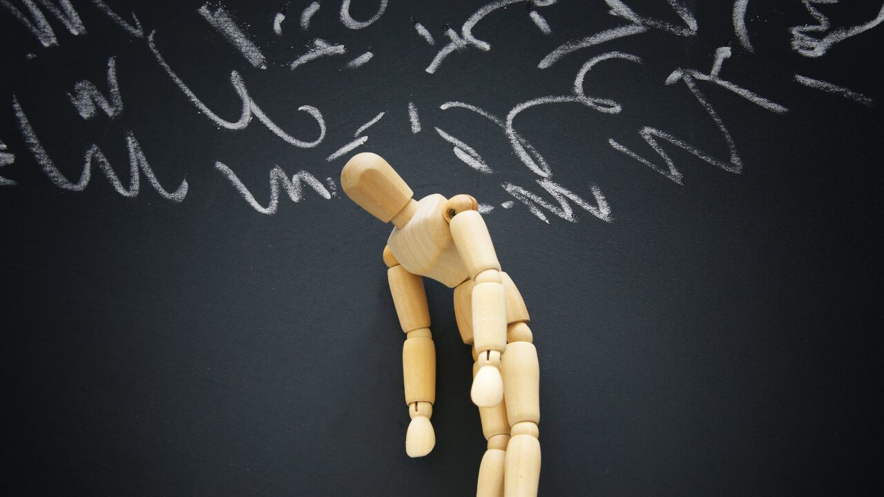 寝る前の不安を和らげるための5つの対処法