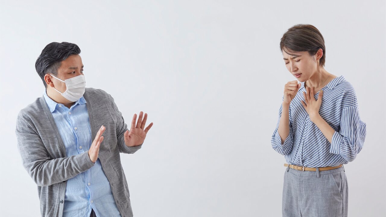 咳がかぶったときにやりがちなNGリアクション