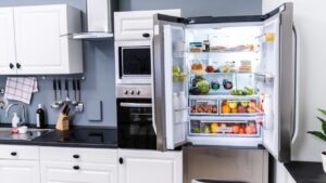 冷蔵庫を開けっ放しだとどれくらい大丈夫？食材への影響と対処法を徹底解説！