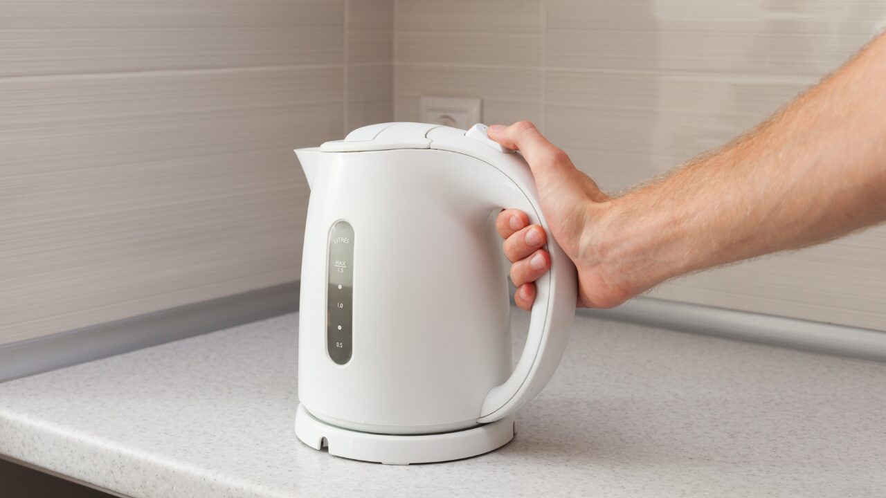 ■電気ポットの電気代、つけっぱなしだとどれくらい？