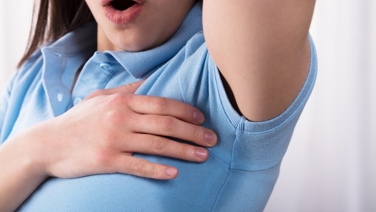 片側だけの脇汗は珍しくない！正しく理解して快適に過ごそう
