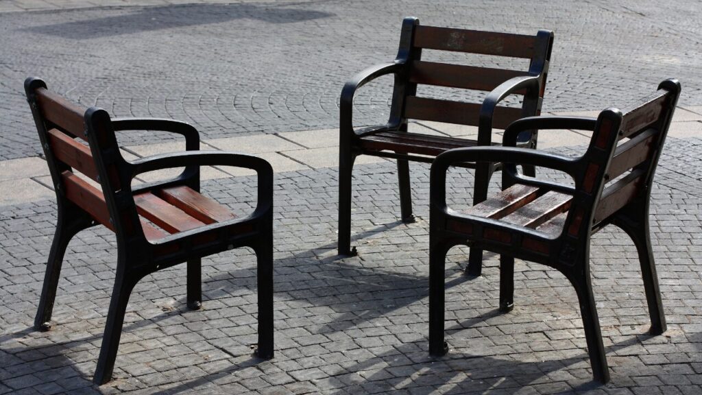 会話が続かない人へ｜誰とでも話せるようになる「話し上手のコツ5選」