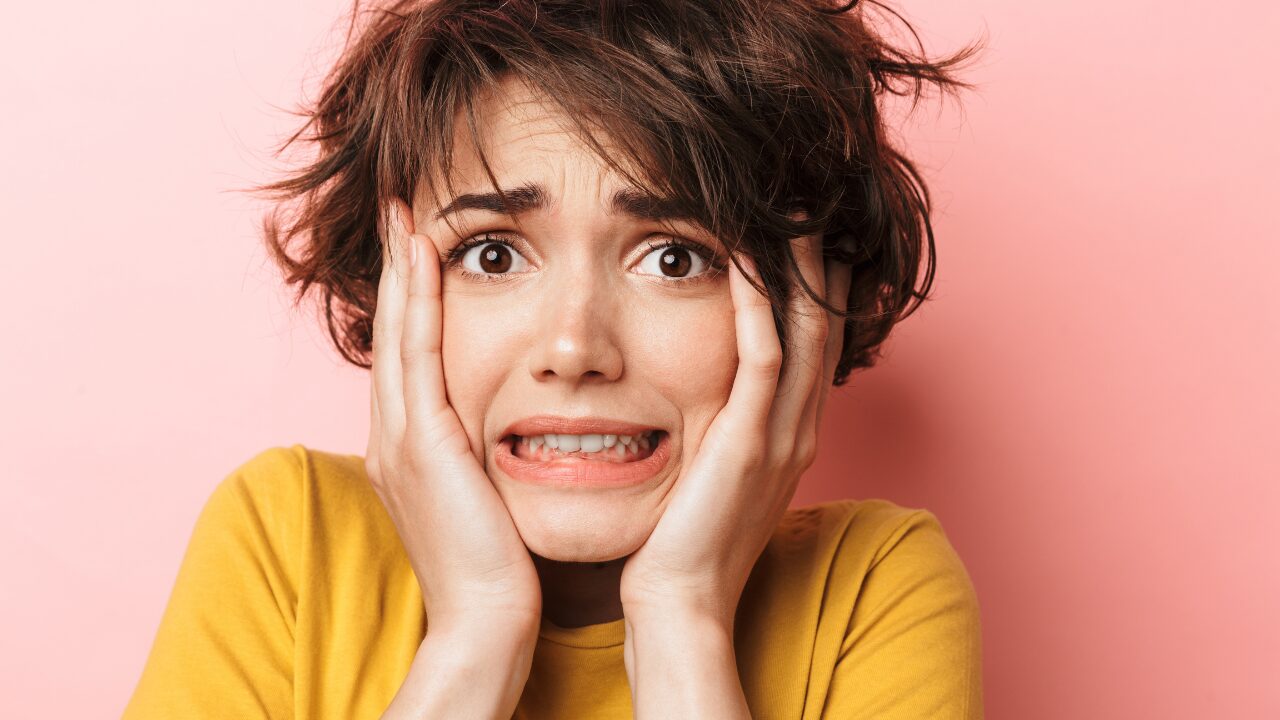 心理学から見る「名前を呼ばれた気がする」理由