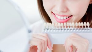 【比較】市販とサロン、どっちが白くなる？ホワイトニングの効果・費用を徹底解説！