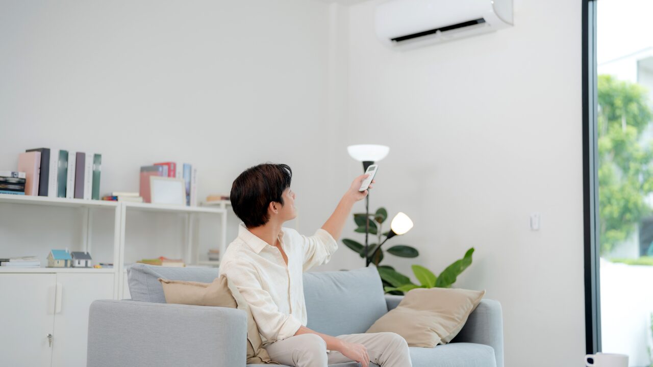 冷房のせいで体が痛い？夏冷えに効く今すぐできる対策アイデア10選！