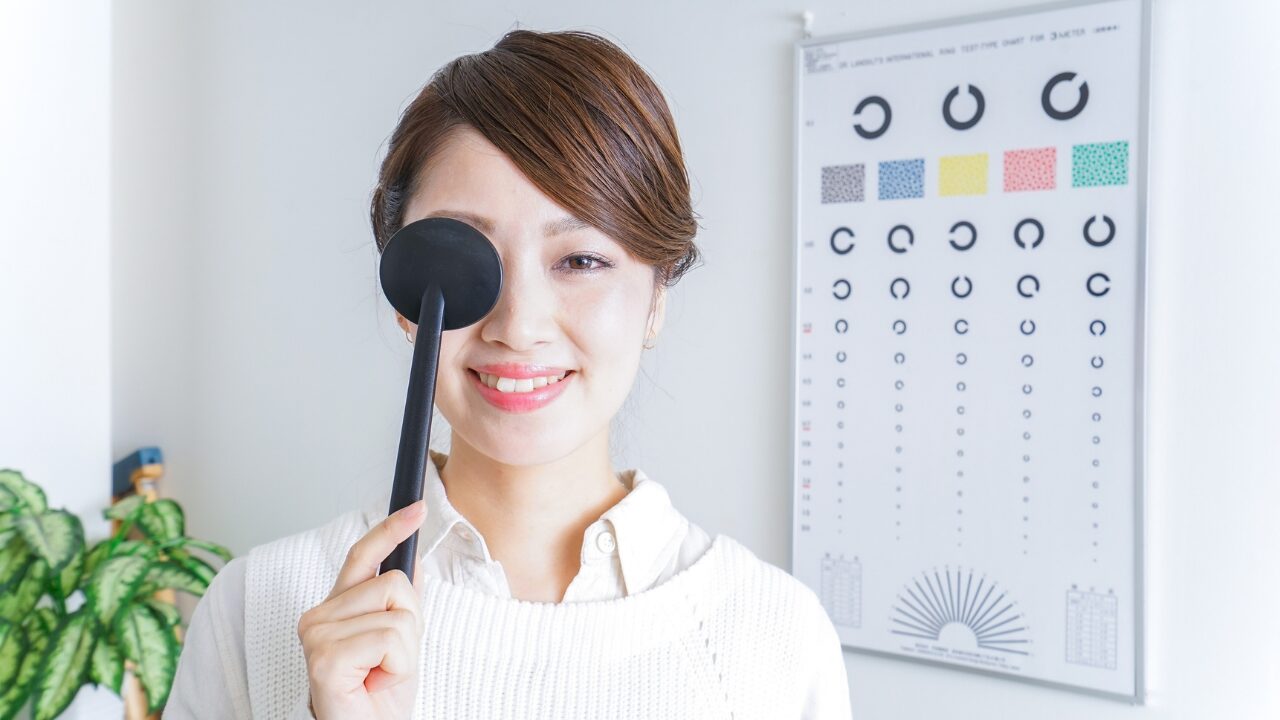 「眼精疲労による目の痛み」とは？