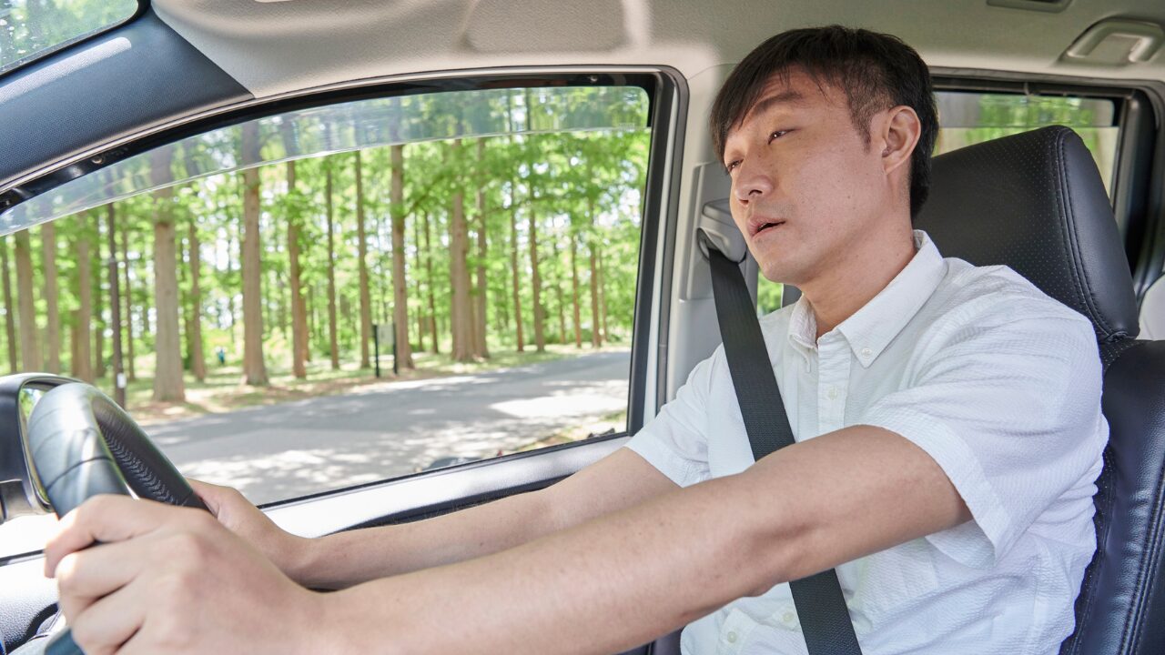 眠気を防ぐためにできること【仕事中の対処法編】