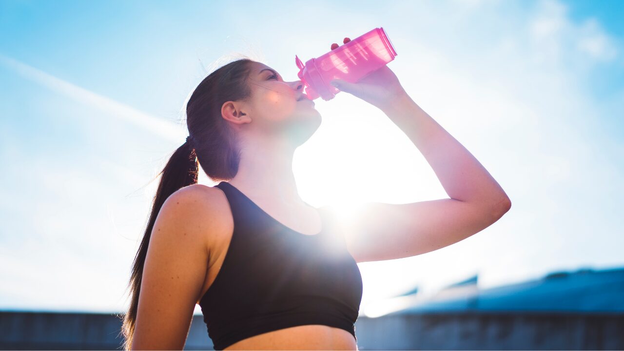 夏に効果的な水分の「摂り方」と「タイミング」