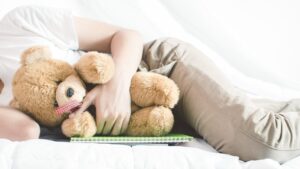 休んでも疲れが取れない原因は？「隠れ疲労」のサインと対策法を徹底解説！