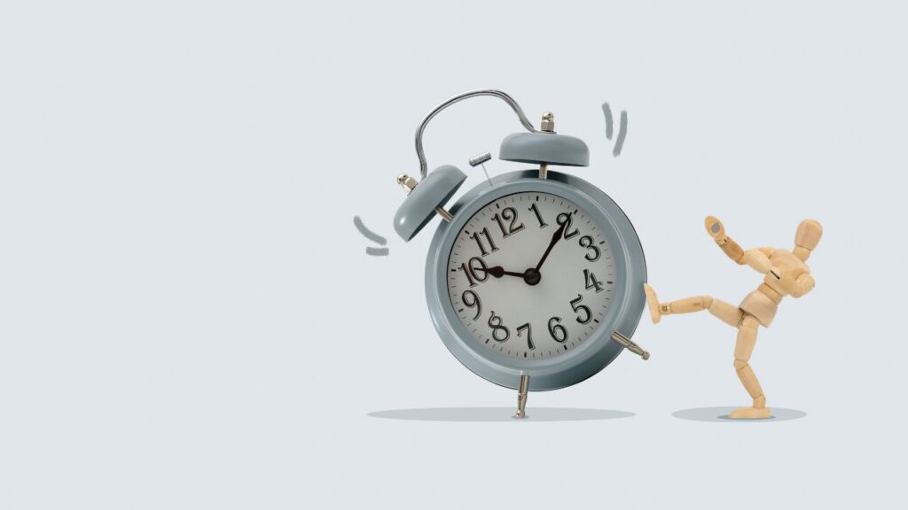 時計が10時10分を指す理由とは？｜CM・広告・展示で多い“ナゾ”を解明！