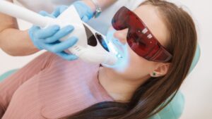 【まとめ】歯のホワイトニングの持続期間はどのくらい？白さをキープするケア方法も解説