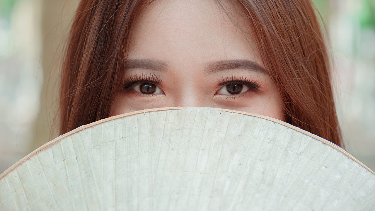 体質だけじゃない！女性ホルモンや月経周期も関係あり