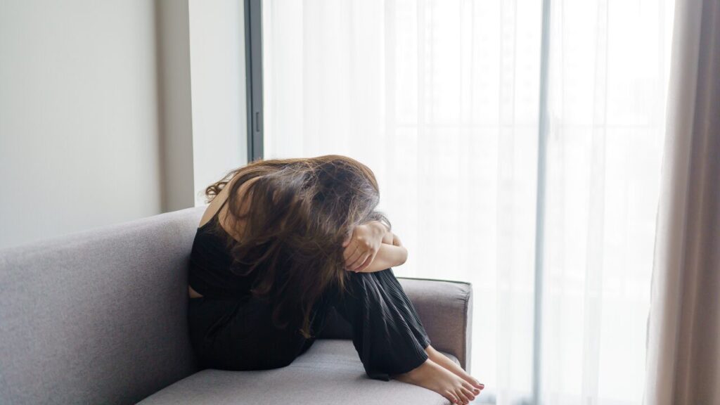 「存在してるだけで申し訳ない」と感じたときに読んでほしい心の回復法｜あなたが悪いわけじゃない