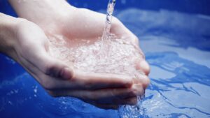 水を飲むのが苦手な人へ｜無理なく続く習慣化のコツと驚きのメリット7選