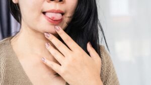 口の中をやけどしたときに冷やすのは効果ある?正しい応急処置と早く治すコツを解説!