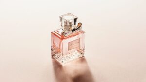 デート前に使いたい香水＆フレグランスランキングTOP10｜好感度UPの香りはこれ！