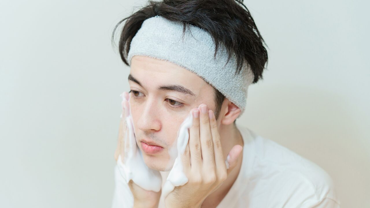 初心者でもすぐ始められる！スキンケアの基本3ステップ